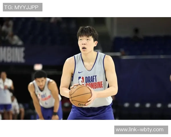 开拓者媒体人杨瀚森直言球队前景堪忧克罗宁的眼光令人失望